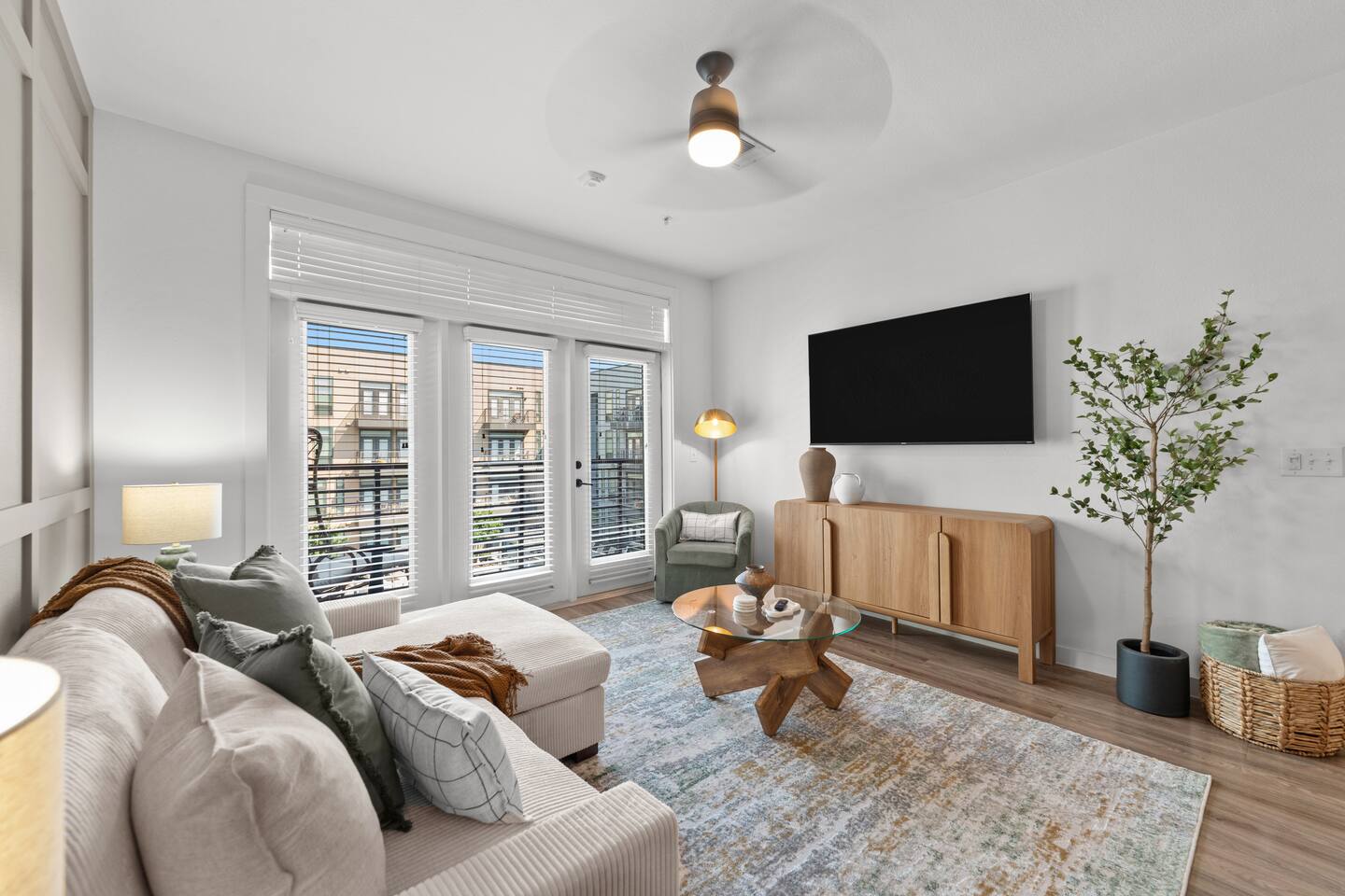 HjtAalhilSxFQ8nxifVPFzLycW7ajLiLoDJumfgB