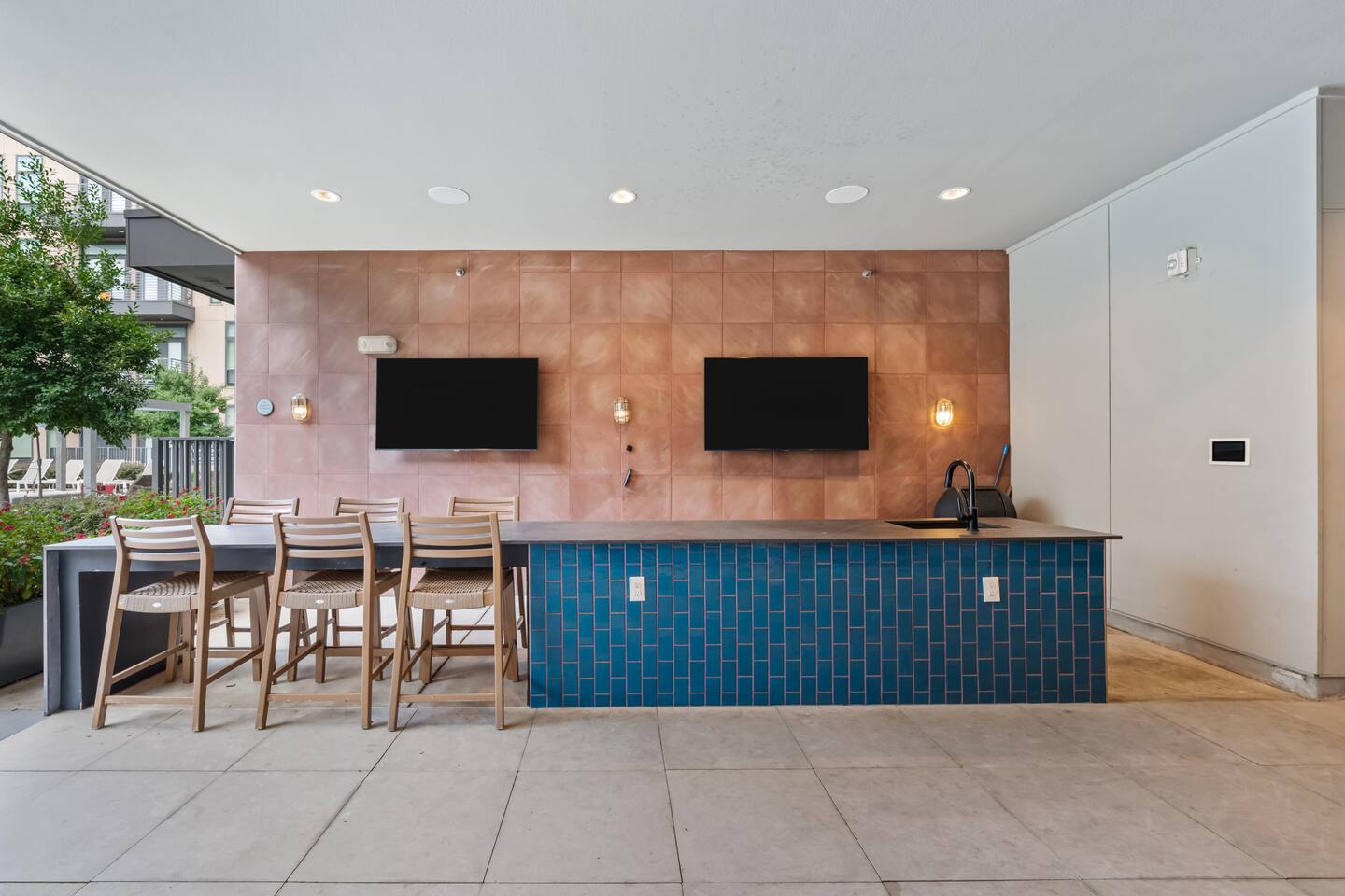 LpcFx7XlftK0XLTe1FmVPTua5BzX4v4MeLLowX6e