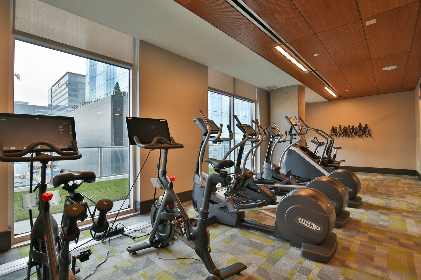 YgJSuLayvUCiyv8yFCiiKW7S8B0ivcTGIIDeizQQ