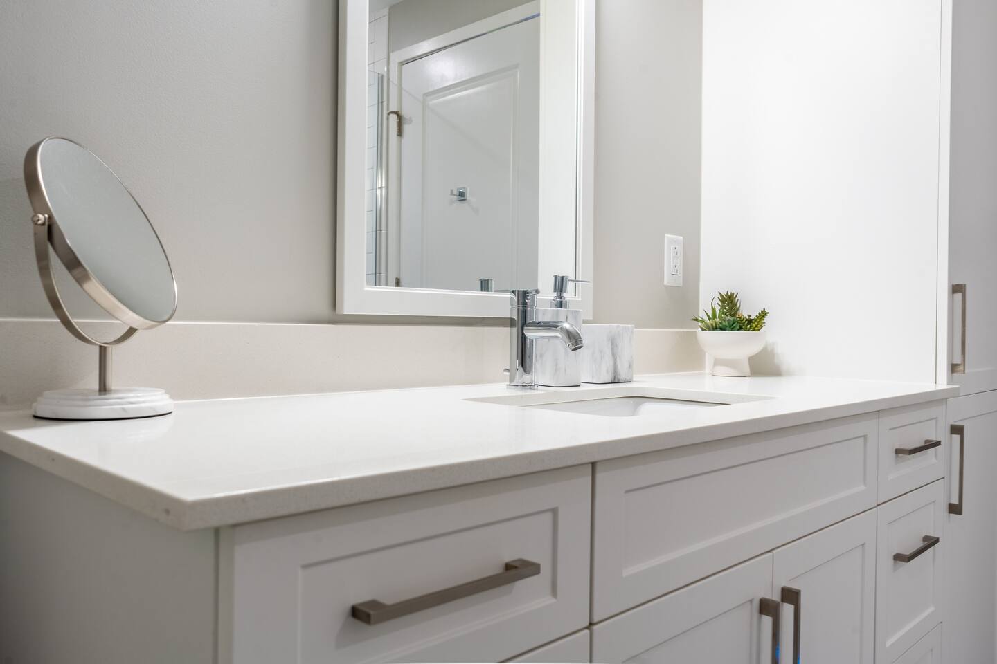 lfZAnZoQVLCyA0tmw4YMR1hLM9ldfRjlAxNV17iL